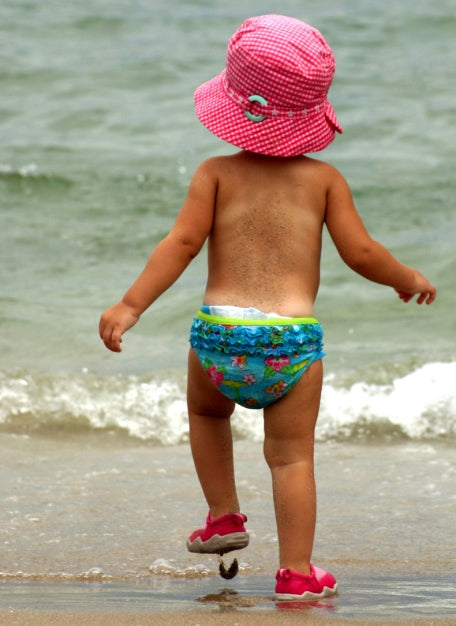 How to Use Swim Diapers: Updated Guide for 2024