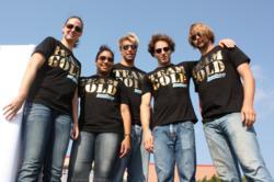 SwimOutlet.com Makes Surprise Delivery to Metroplex Aquatics with Olympic Stars