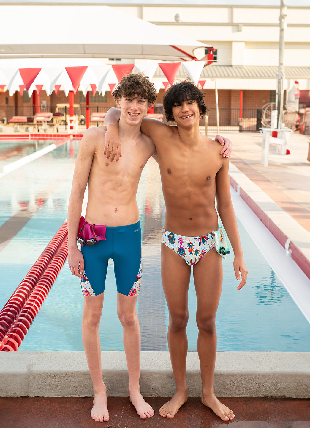 【未使用】AMERI VINTAGE 2023年 SWIM WEAR Sporti Beetle Brights Splice Jammer Swimsuit (22-44) at SwimOutlet.com