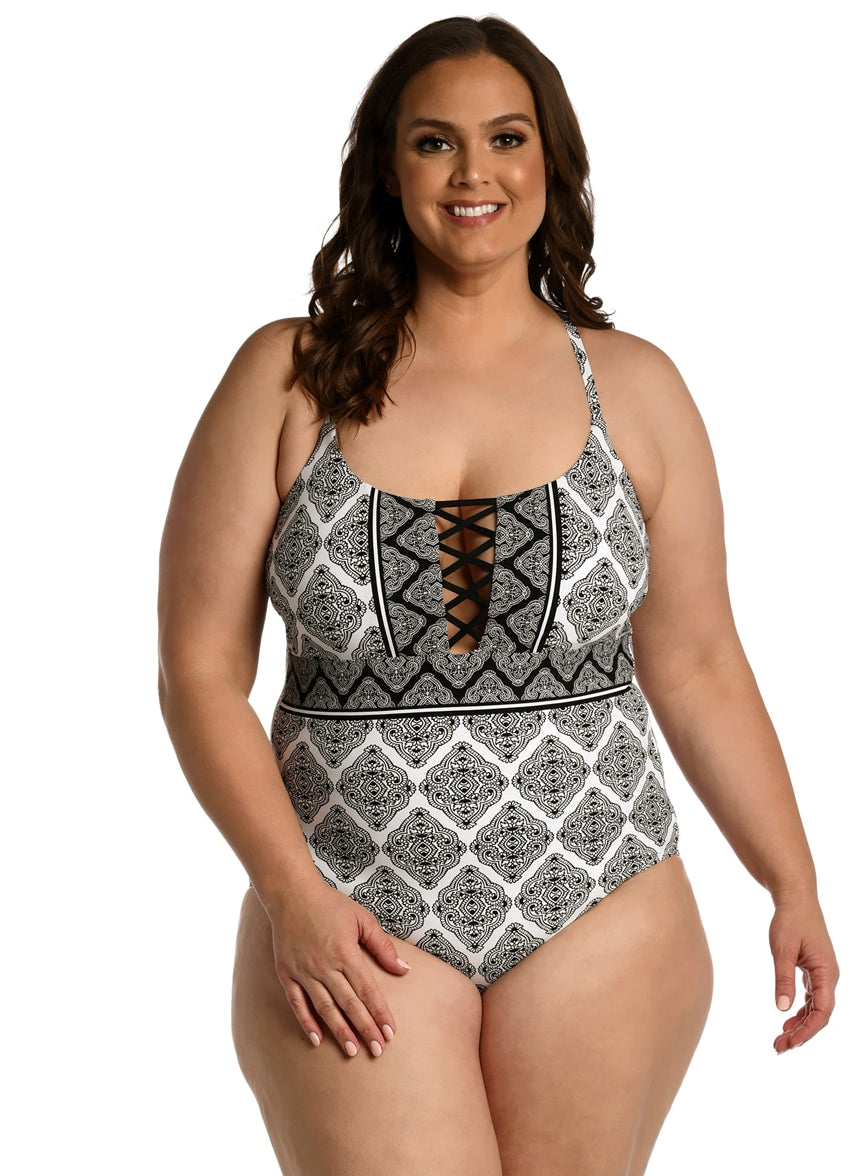 La Blanca Women's Plus Oasis Tile Strappy One Piece Swimsuit at