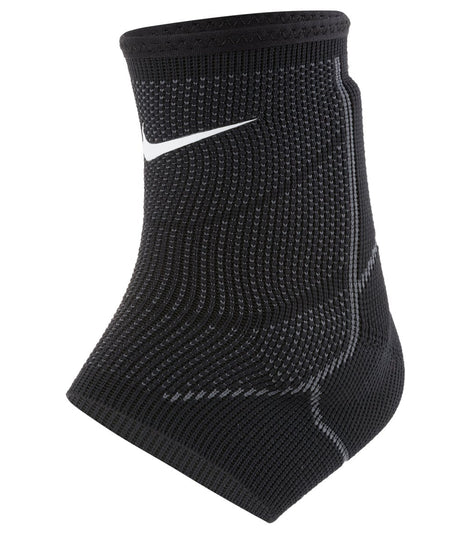nike advantage knitted
