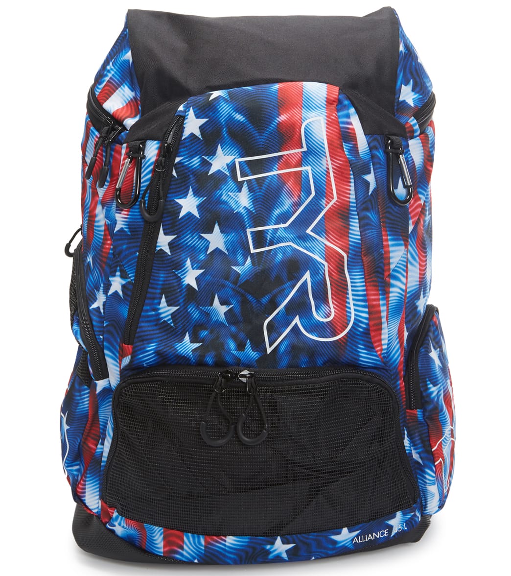 贅沢屋の TYR 45L American Unisex Alliance Alliance 22 USA Print Flag All  Printed Backpack Backpack 45l TYR Red/White/Blue 並行輸入 